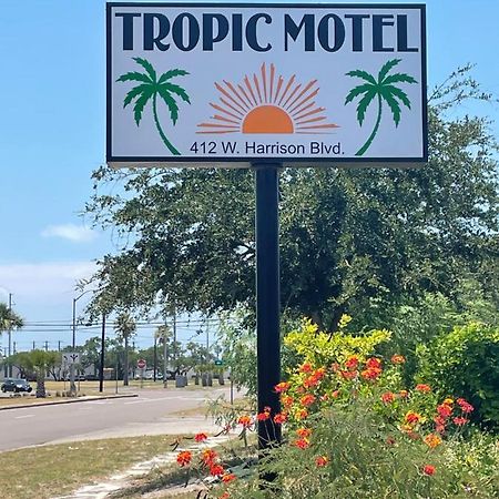 أرانسس باس Tropic Motel المظهر الخارجي الصورة
