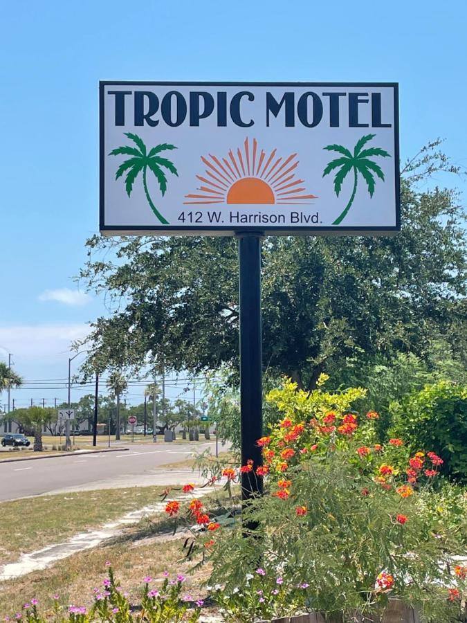 أرانسس باس Tropic Motel المظهر الخارجي الصورة